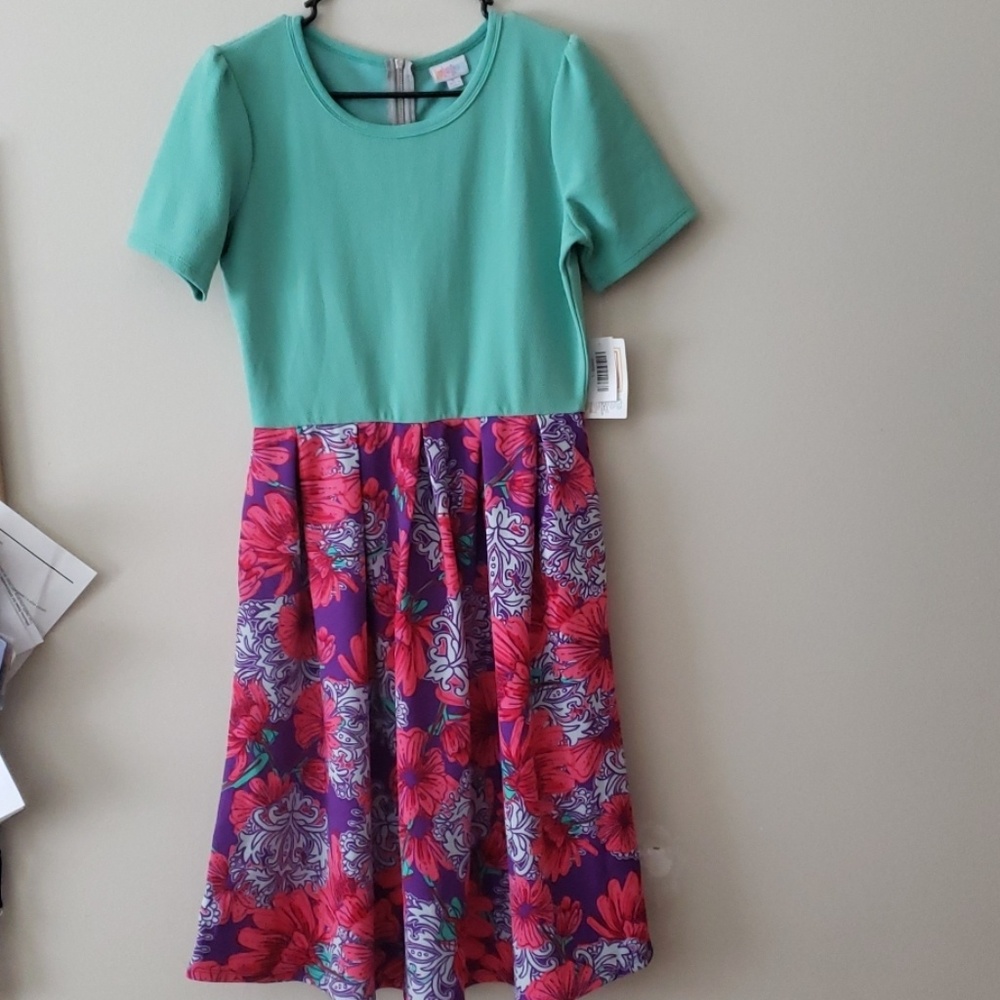 Lularoe Amelia - Large
